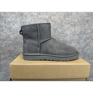NEW UGG W Classic Mini II SIZE 9 Grey Women's Fashion Boots Brand